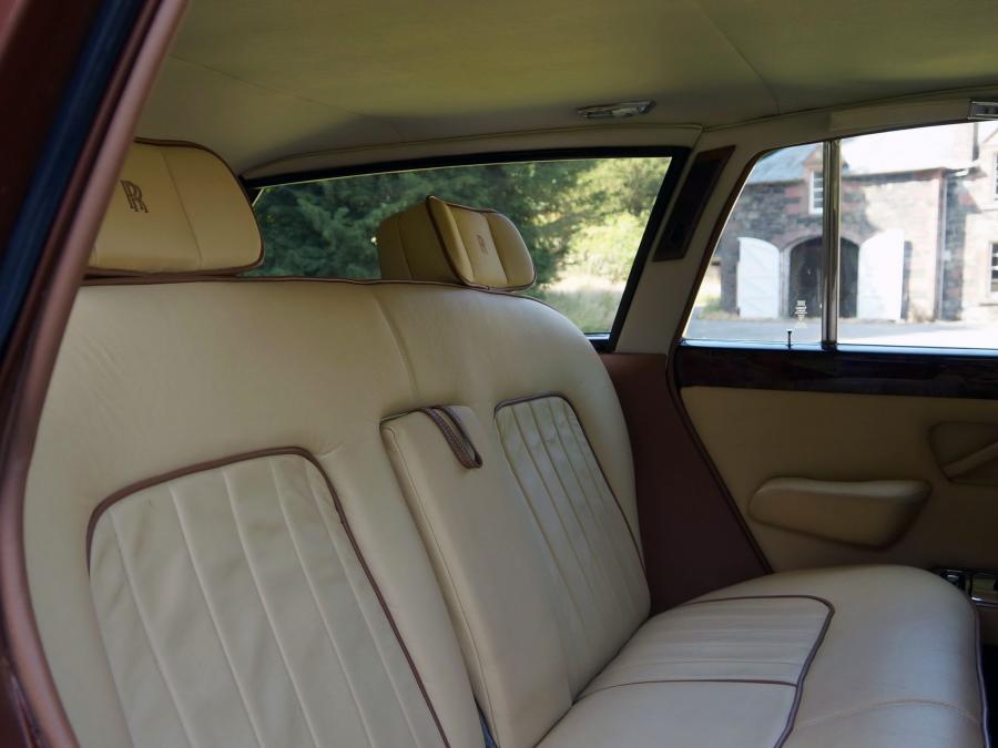  Rolls-Royce Silver Shadow II Shooting Break 1980 года  (фото 7 из 8)